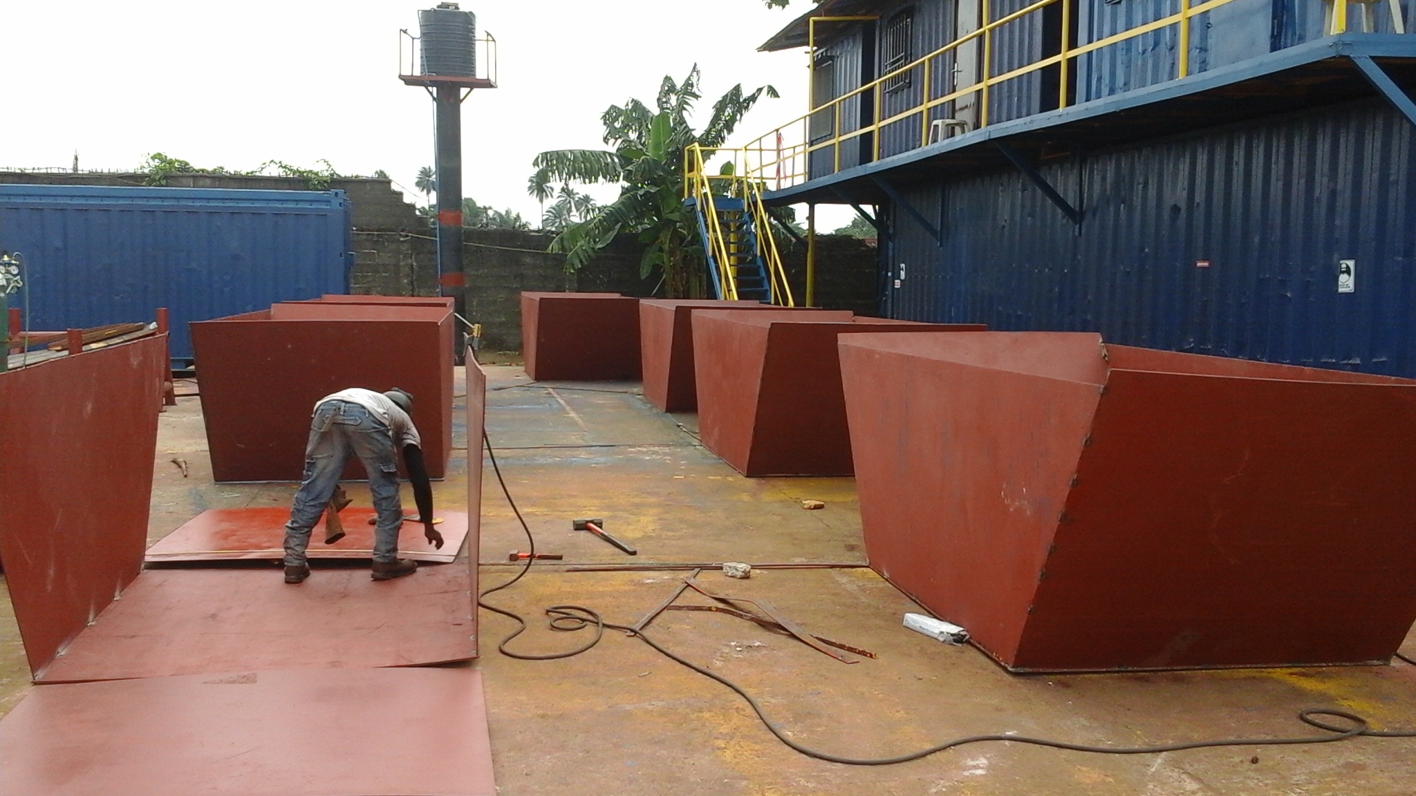 waste-skips-setup-for-welding